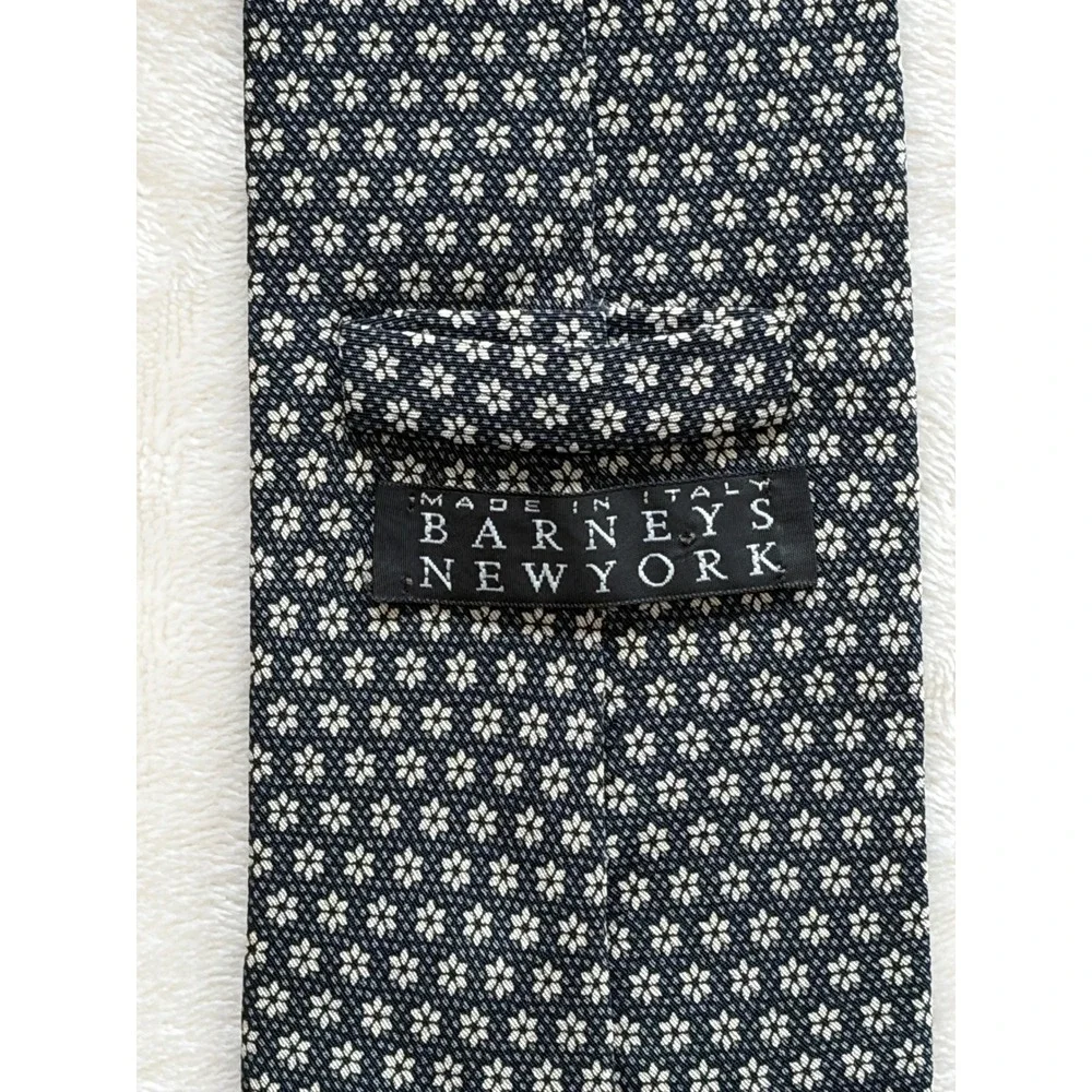 Barneys New York Navy Floral Silk Vintage Necktie Mens OS Excellent